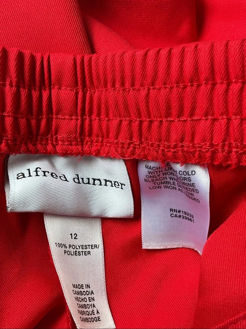 Alfred Dunner Bright Red Capri Pants, Size 12